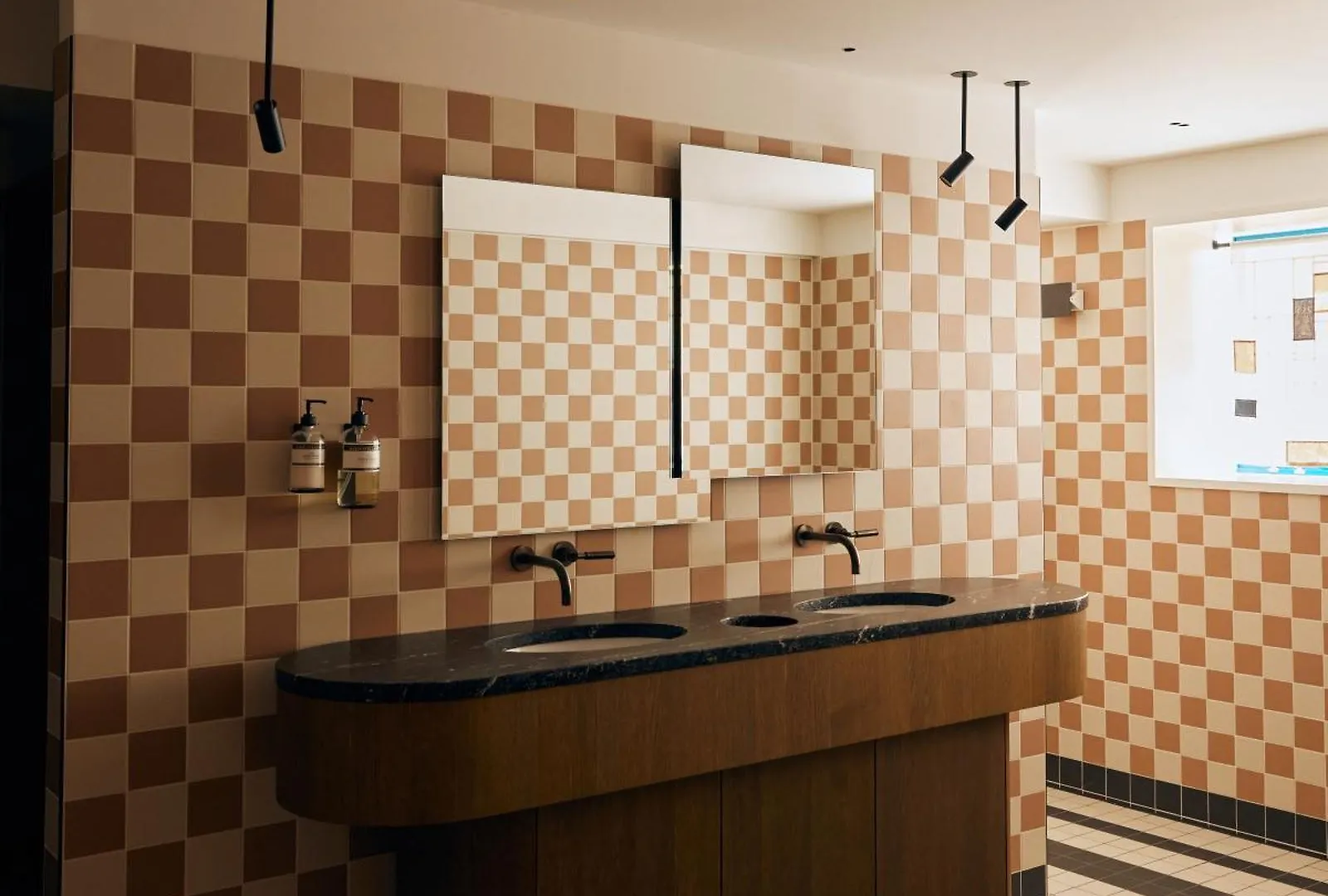 Morgan & Mees Rotterdam Hotel